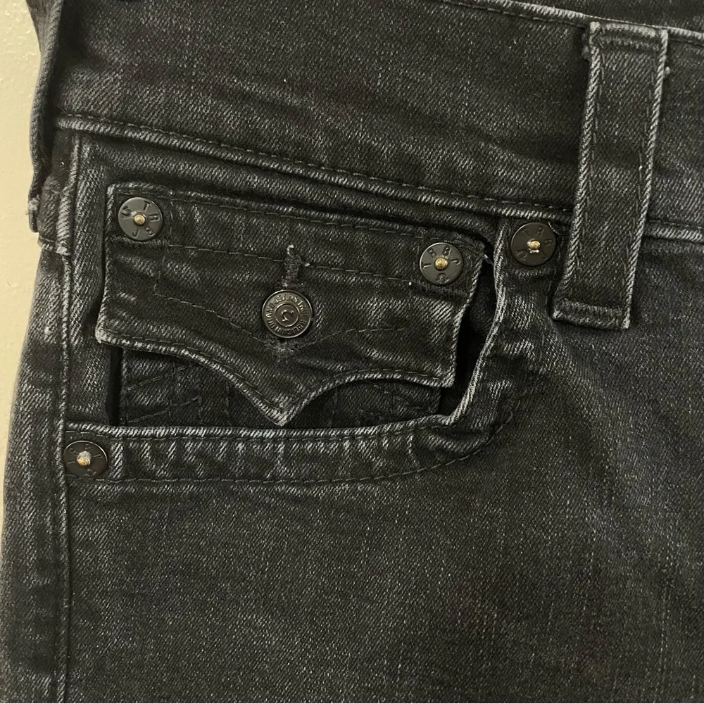 True Religion Men’s Rocco Relaxed Black Denim Skinny Jeans (Size: 30)